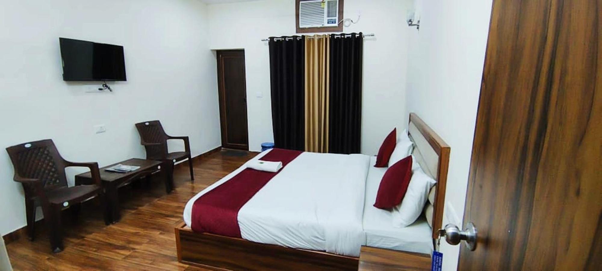 Luxury Rooms In Safdarjung Enclave Near Aiims & Safdarjung Hospital New Delhi Exteriör bild